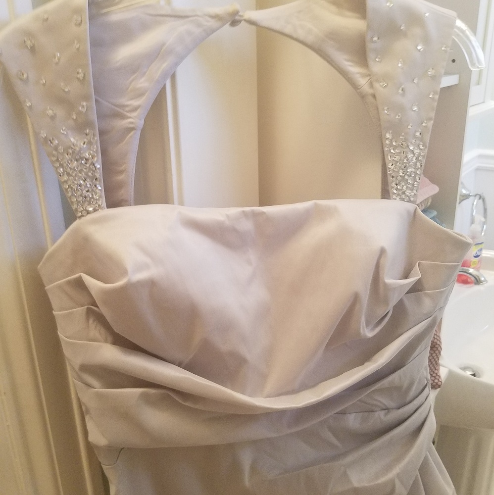 Dress - Picture 2 of 5
